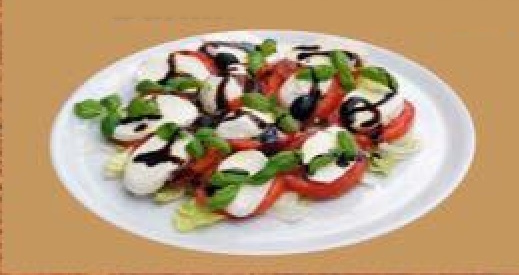 Salat Caprese ( frische Tomaten, Mozzarella, Basilikum und Balsamico Dressing )